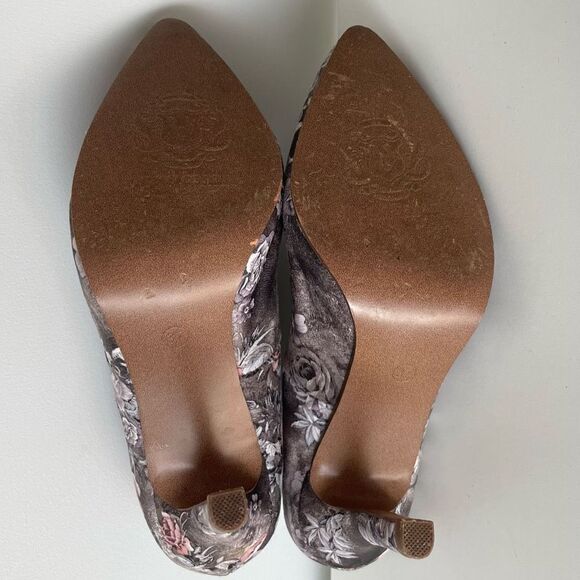 BRUNO BANANI Floral Grey Pointy Toe Size 37 (US 6.5) High Heel Shoes - Picture 8 of 8